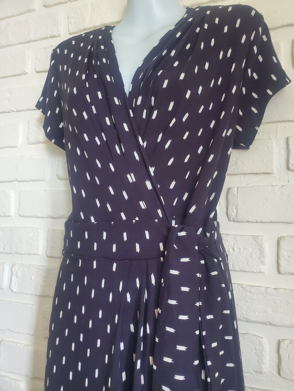 Ann Taylor Midi Wrap Dress Black And White Print Short Sleeves Size 8 - Picture 15 of 15